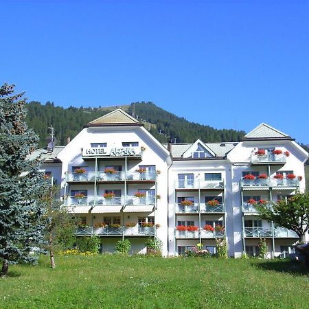 Typically Swiss Hotel Altana Scuol Exterior photo